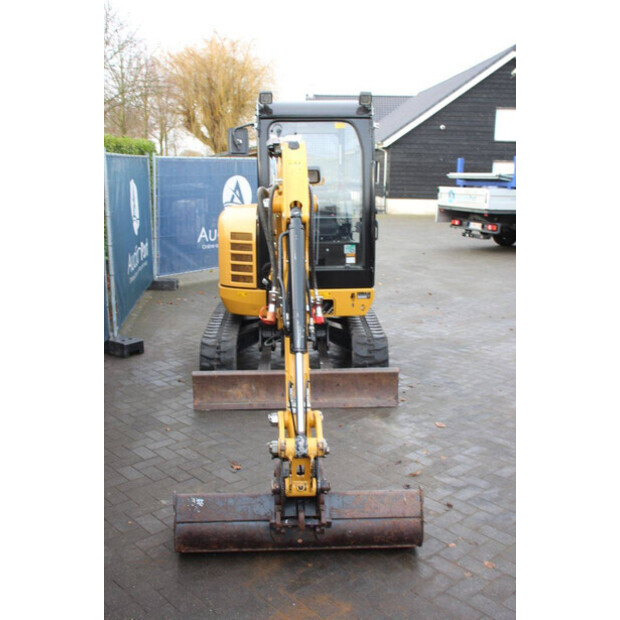 2020 Caterpillar 302.7DCR-44470661