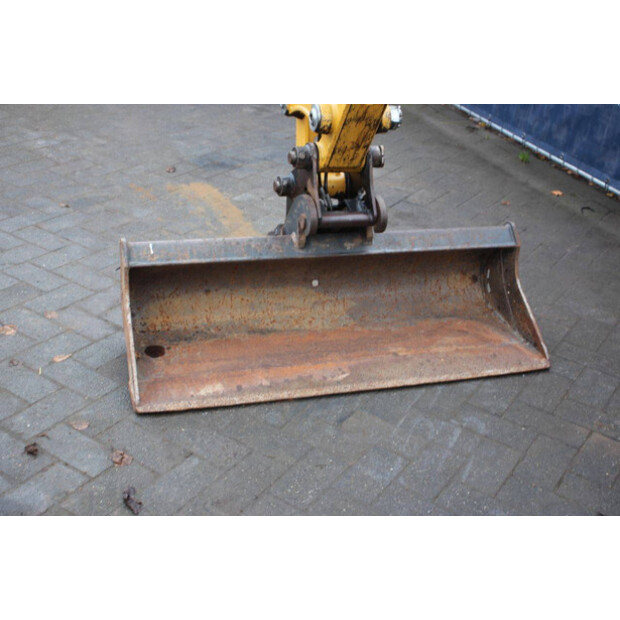 2020 Caterpillar 302.7DCR-44470671