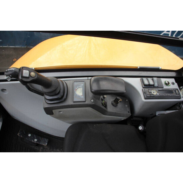 2020 Caterpillar 302.7DCR-44470687