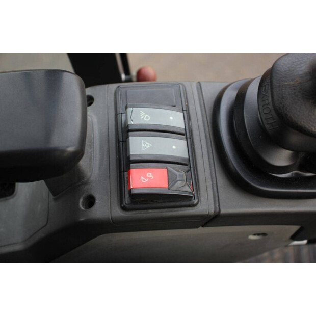 2020 Caterpillar 302.7DCR-44470688