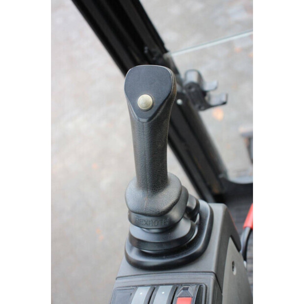 2020 Caterpillar 302.7DCR-44470689