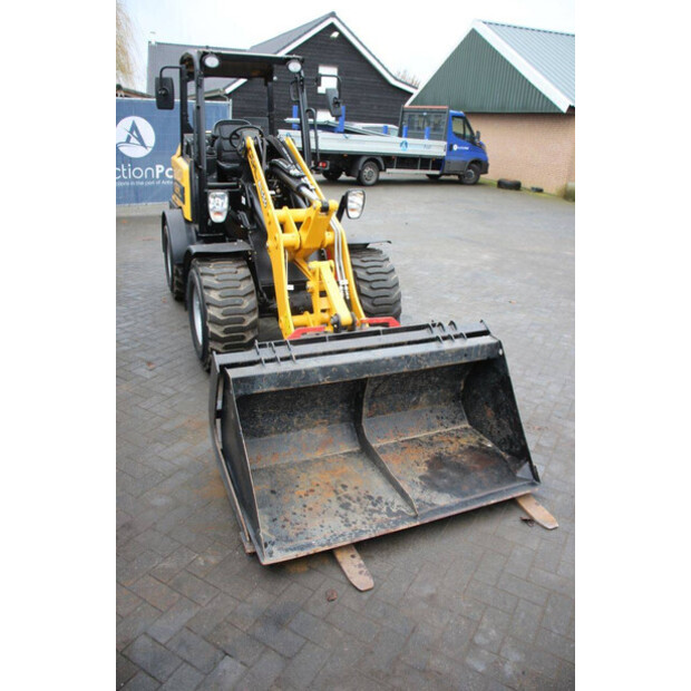 2022 جهل AL550-44470702