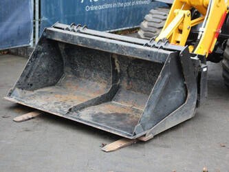 2022-gehl-al550-44470705