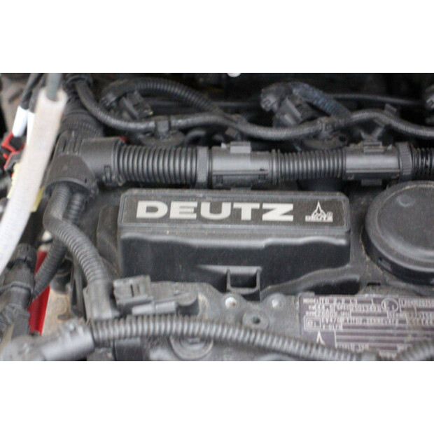 2022 جهل AL550-44470716