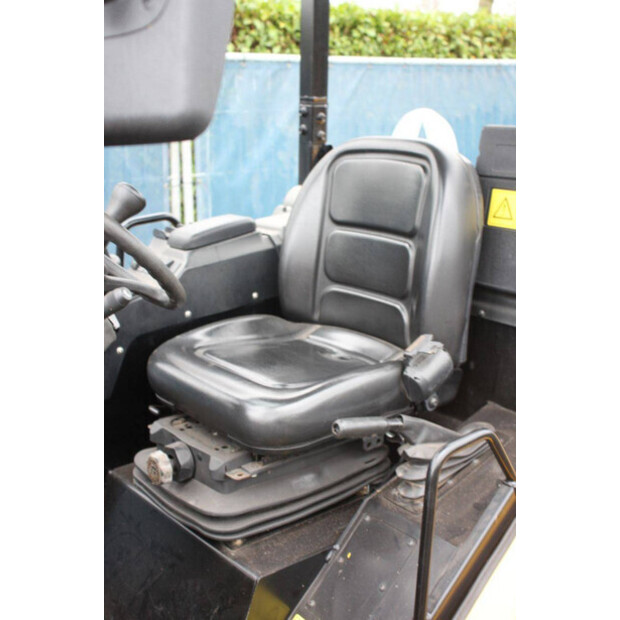 2022 جهل AL550-44470725