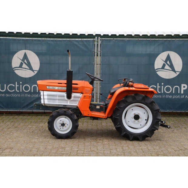 KUBOTA B1600DT-44470802