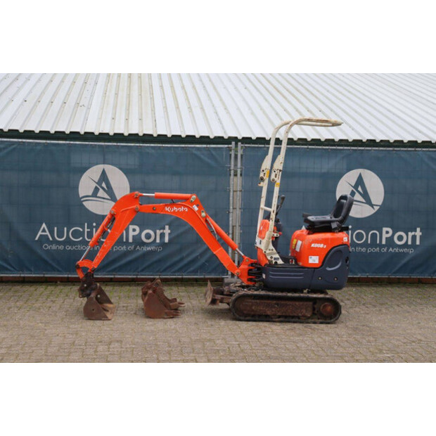 2010 KUBOTA K008-3-44470840