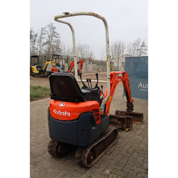 2010 KUBOTA K008-3-44470845