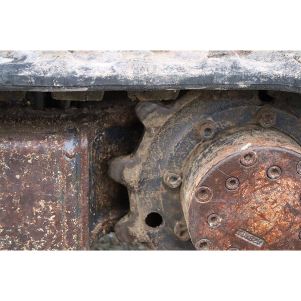 2010 KUBOTA K008-3-44470856