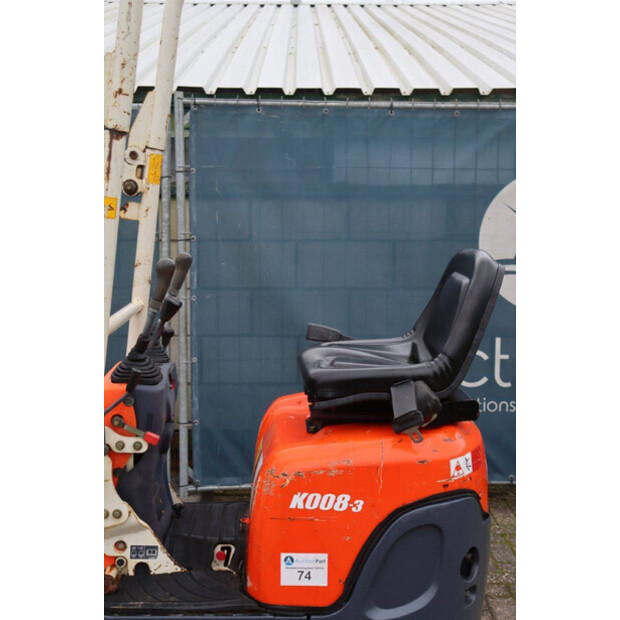 2010 KUBOTA K008-3-44470864