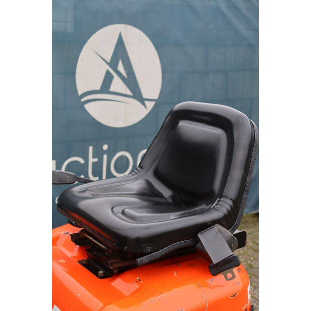 2010 KUBOTA K008-3-44470865