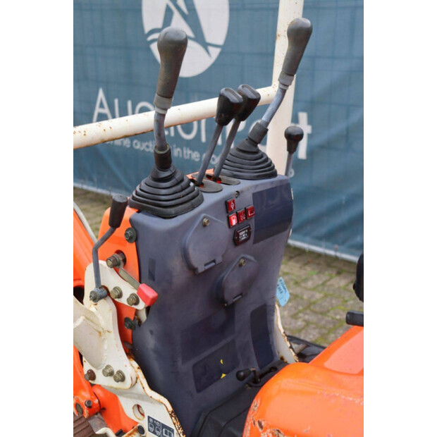 2010 KUBOTA K008-3-44470866