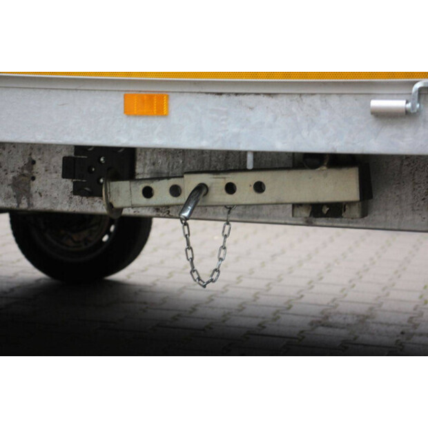 2025 إدوارد P4-44471049