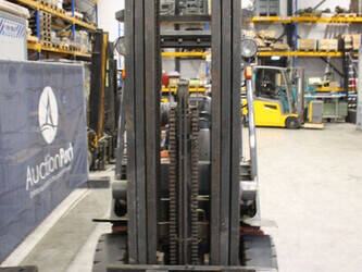 2000-nissan-30-1396942-44471057