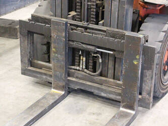 2000-nissan-30-1396942-44471060