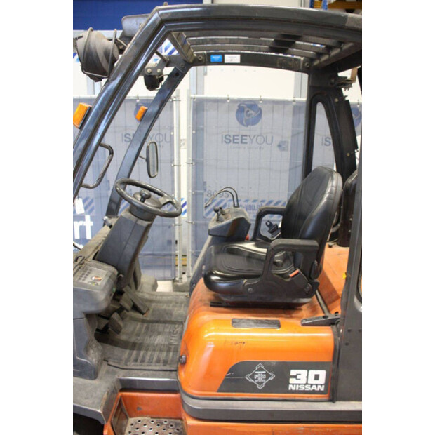 2000 NISSAN 30-44471073