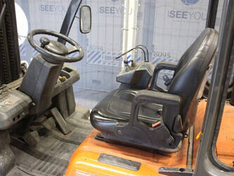 2000-nissan-30-1396942-44471074