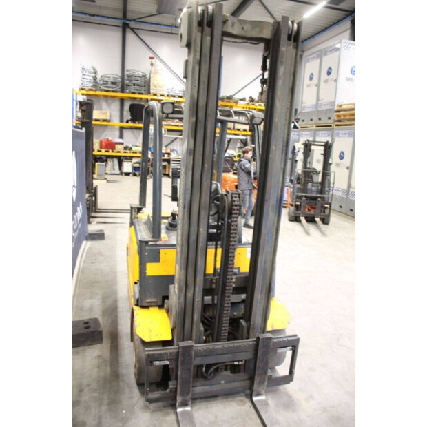 2003 Jungheinrich EFG25-44471136