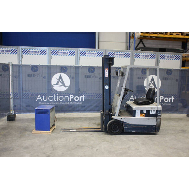 كوماتسو FB13M-2-44471162