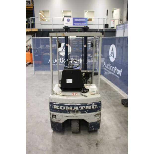 كوماتسو FB13M-2-44471164