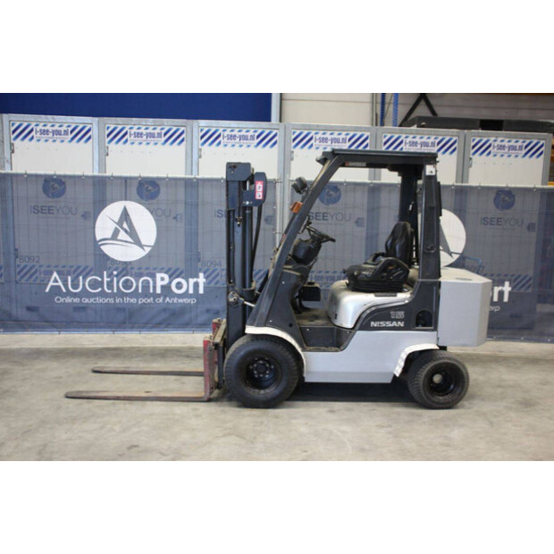 2005 NISSAN O1A15-44471225