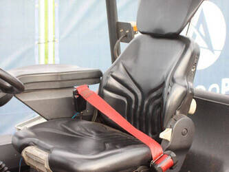 2005-linde-e30-03-600-1396951-44471315