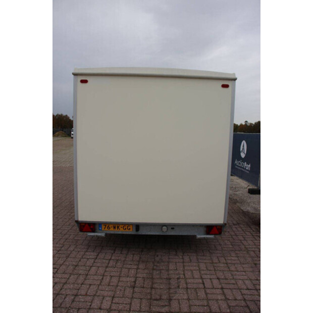 2013 أخرى VOGN-44471406