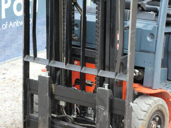 2016-toyota-8fbe15t-1396957-44471482