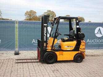 Image de ENGINS DE LEVAGE Hyundai HLF18-5