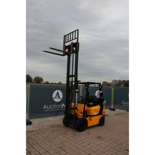 Hyundai HLF18-5-44471570