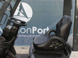 2011-nissan-p1p1a15d-1396962-44471654