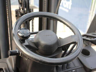 2011-nissan-p1p1a15d-1396962-44471657