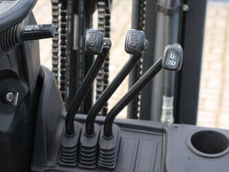 2011-nissan-p1p1a15d-1396962-44471658