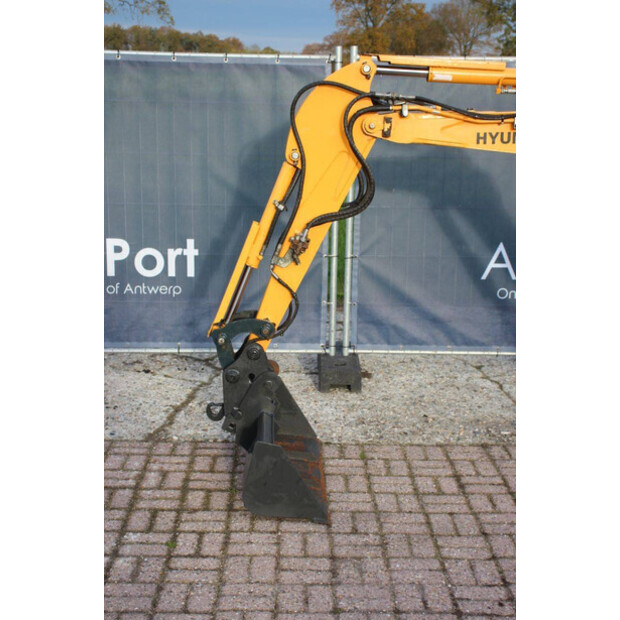 2019 Hyundai Robex 18-9-44471714