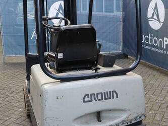 1997-crown-sc3018-opt3-44471759