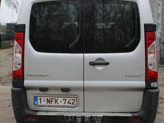 2014-peugeot-expert-1397401-44471885