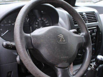 2014-peugeot-expert-1397401-44471918