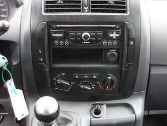 2014-peugeot-expert-1397401-44471920