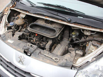 2014-peugeot-expert-1397401-44471933