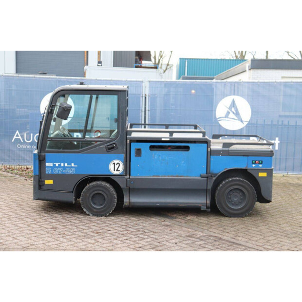 2017 Still R07-25-44471938