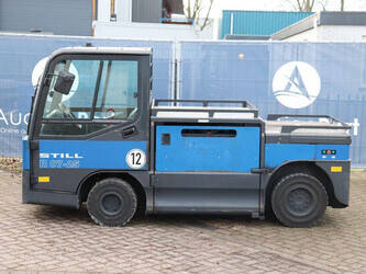 2017-still-r07-25-44471938