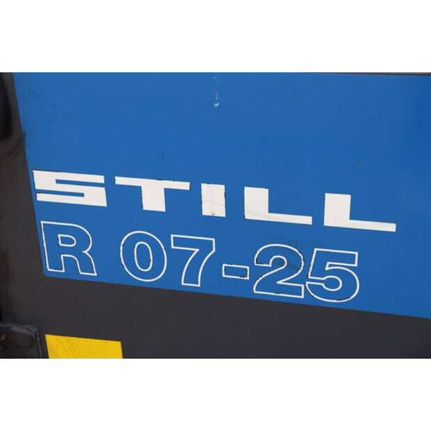 2017 Still R07-25-44471948
