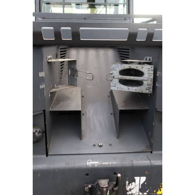 2017 Still R07-25-44471953