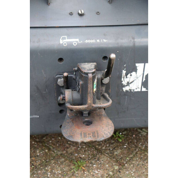 2017 Still R07-25-44471954