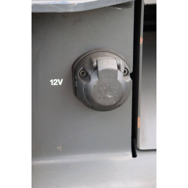 2017 Still R07-25-44471955