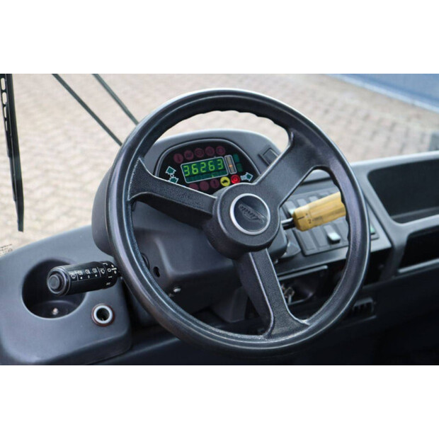 2017 Still R07-25-44471958