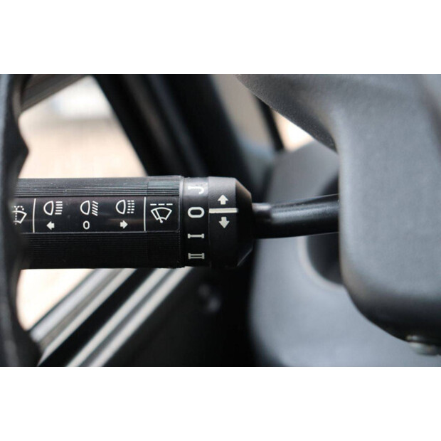 2017 Still R07-25-44471963