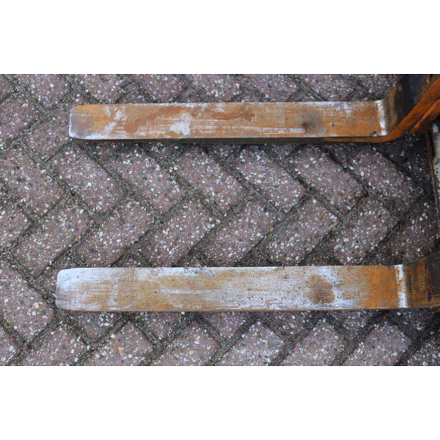 2019 Still RX20-16-44471978