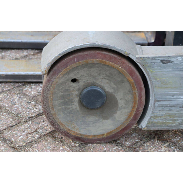 2015 ستيل FM-X 17-44472017