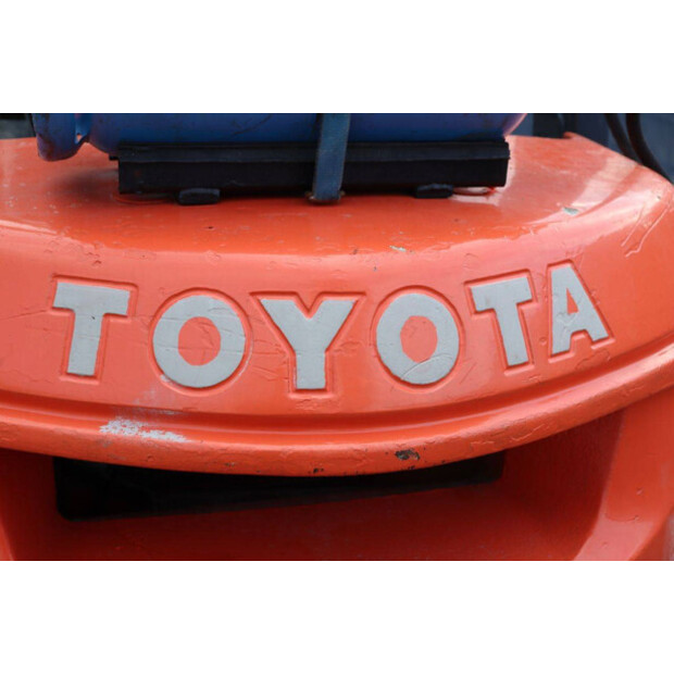 2000 تويوتا 42-7FGF25-44472090